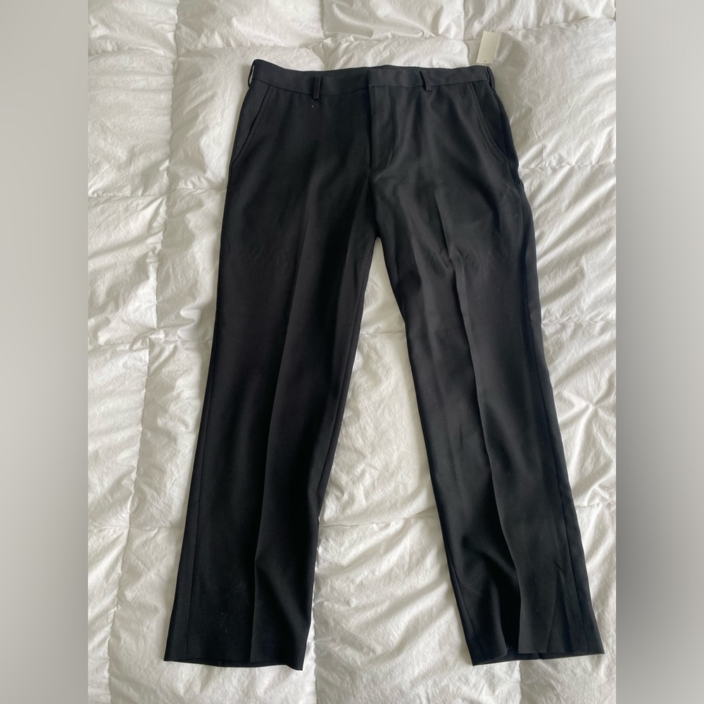 Izod Mens dress pants. Size 36. NWT